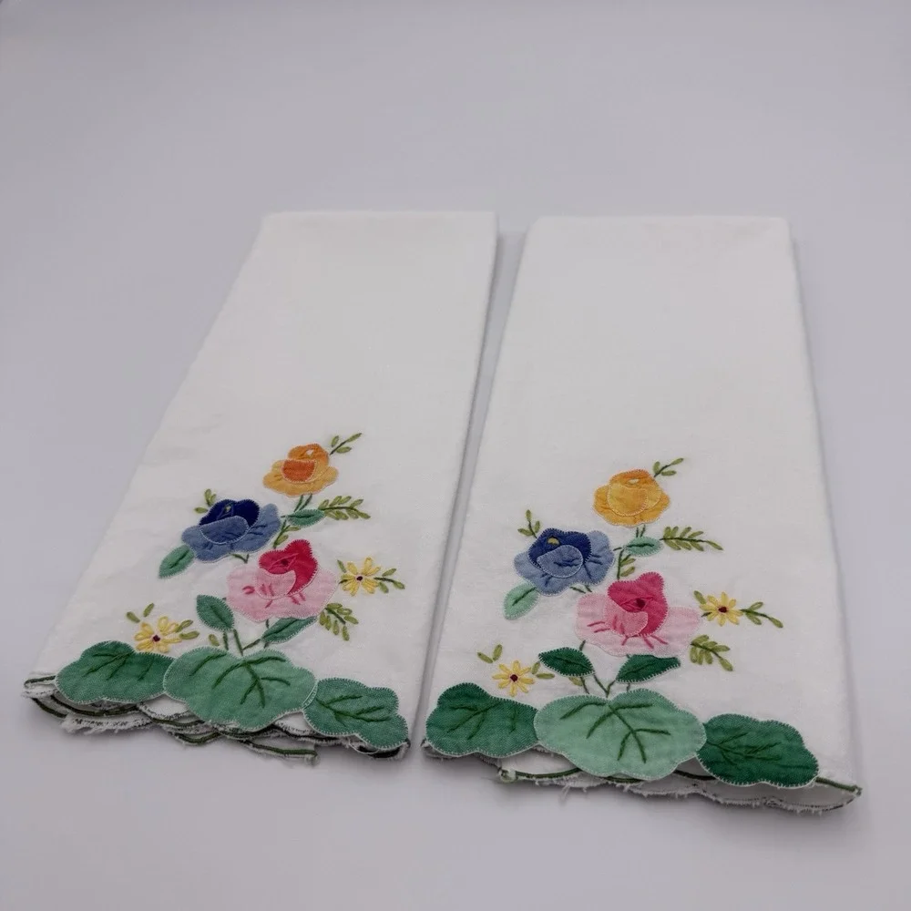 Set of 2 Vintage Cotton Tea Towels White‎ Multicolor Hand Embroidered Florals
